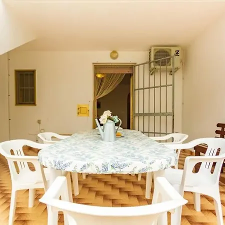 Holiday home Casa Isotta Torre Pali